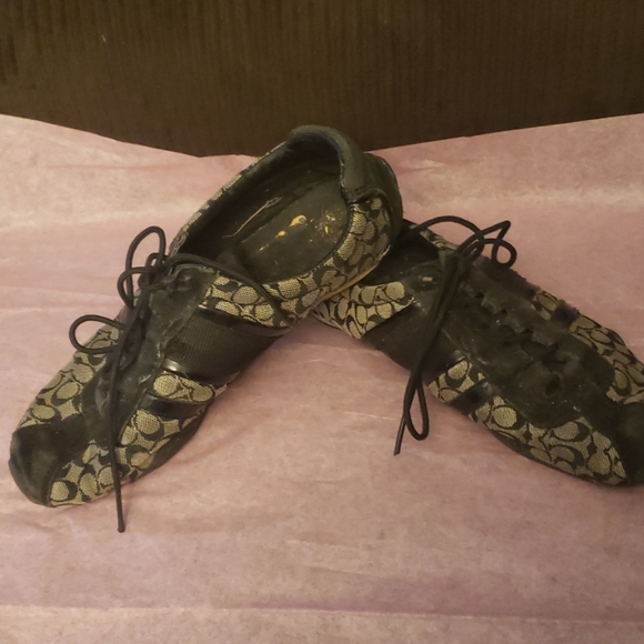 Coach Shoes - 🤯3/$12 Coach Sneakers Black & Gray Authentic Size 6B